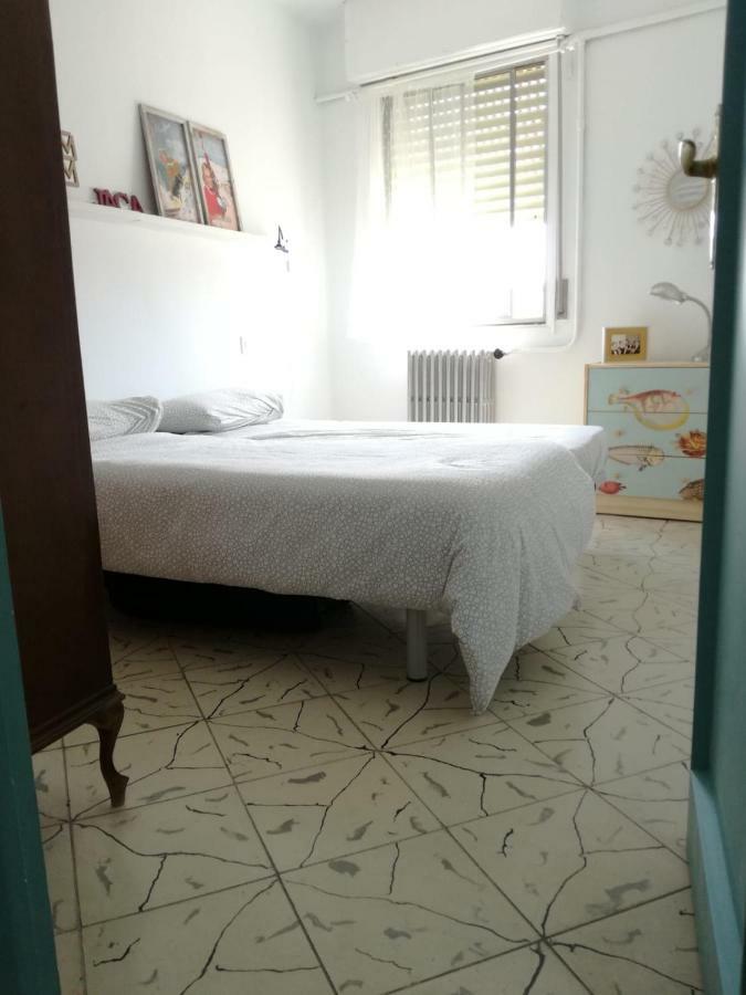 Casa Oroela Apartment Jaca Bagian luar foto