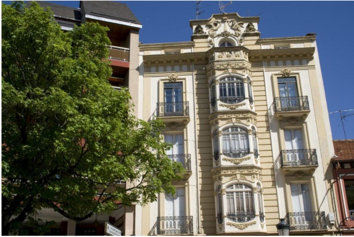 Casa Oroela Apartment Jaca Bagian luar foto